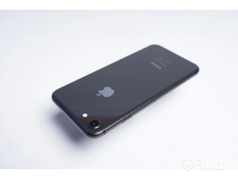 iPhone 8 - 64 GB, 82 procent batterihälsa, Apple.