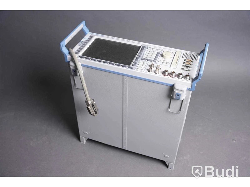 Universal Radio Communication Tester - CMU 200, Rohde & Schwartz. Startar, ingen bild.
