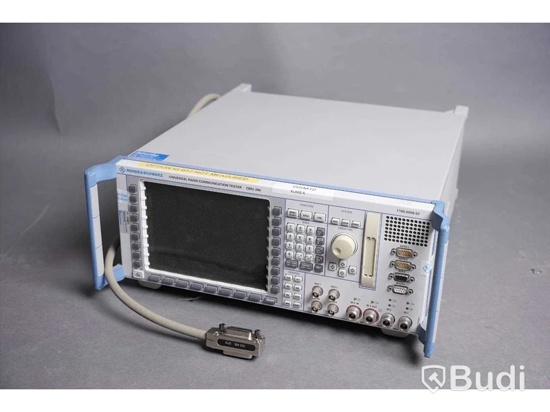 Universal Radio Communication Tester - CMU 200, Rohde & Schwartz. Startar, ingen bild.