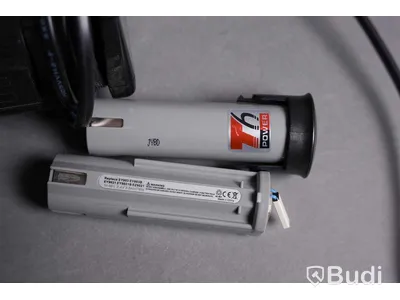 Batteriladdare - 3 st. EY0020, Panasonic och 5 st. batterier (varav 1 synbart skadad).