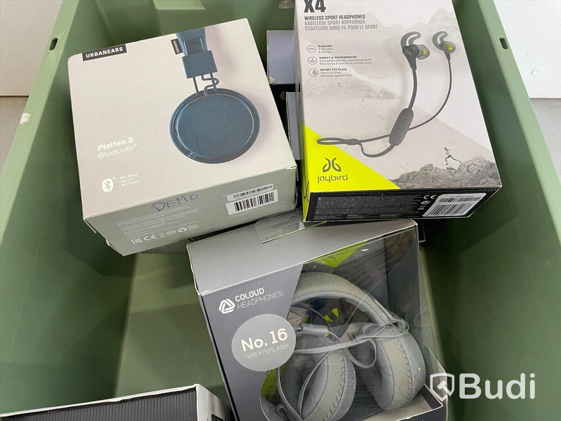 Hörlurar - ca 10 st, blandade varumärken (Urbanears, Joybird och Coloud). Med och utan bluetooth Returer/reklamationer, ej funktionstestade.