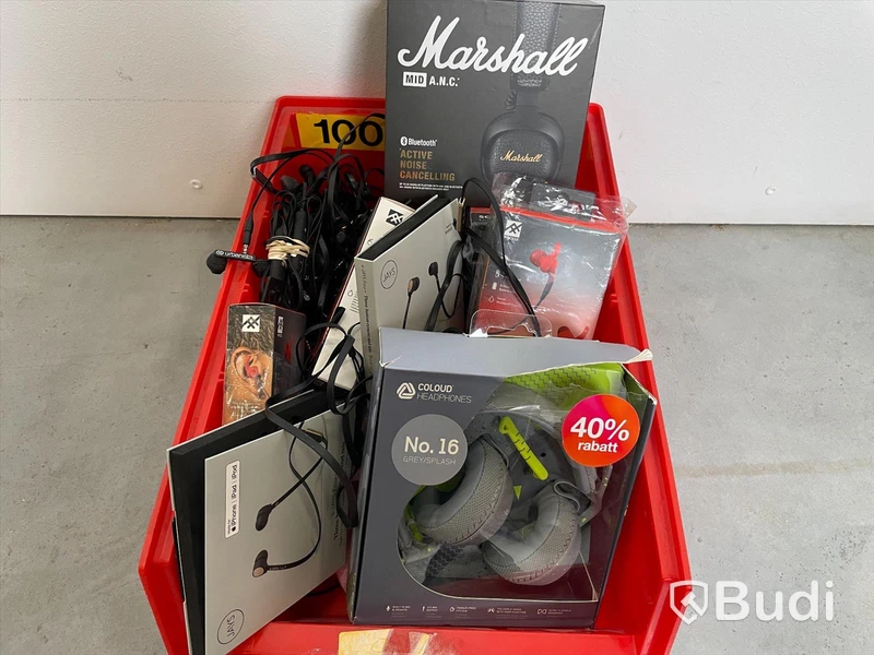 Hörlurar och hörsnäckor - ca 20 st, blandade varumärken (Urbanista, Joybird, Coloud etc). Blandade modeller, med och utan bluetooth. Returer/reklamationer, ej funktionstestade.
