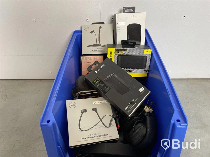 Hörlurar, högtalare, powerbank - ca 15 st, blandade varumärken (Urbanista, Mophine, Jabra, Ercko, etc). Returer/reklamationer, ej funktionstestade.