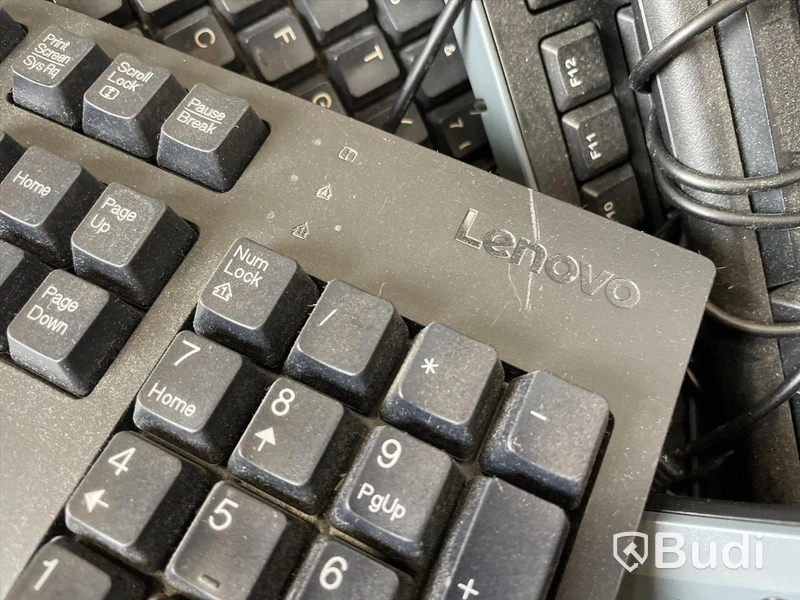 Tangentbord - ca 35 st, blandade modeller (Logitec, Lenovo, HP). Bruksskick, ej funktionstestade.