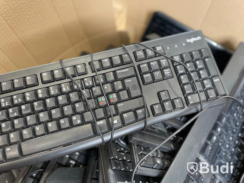 Tangentbord - ca 35 st, blandade modeller (Logitec, Lenovo, HP). Bruksskick, ej funktionstestade.