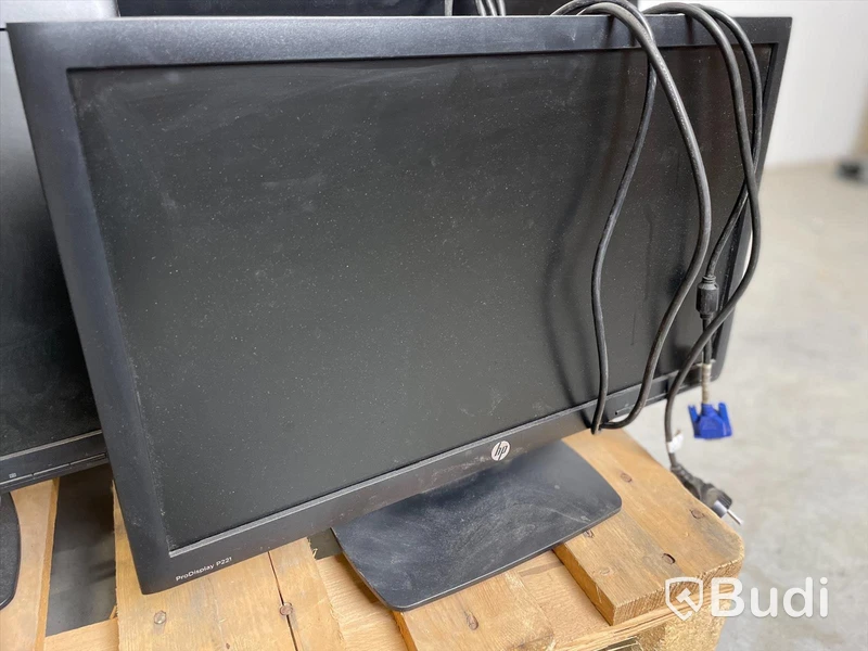 Datorskärm - 9 st, Lenovo och HP, blandade modeller. Bruksslitage, ej funktionstestad.