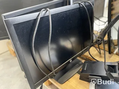Datorskärm - 10 st, blandade märken (HP, Dell, Lenovo). Bruksslitage, ej funktionstestad.