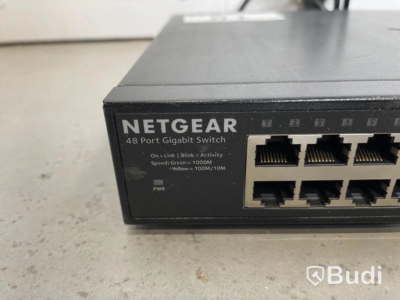 Switch - Netgear GS348. Bruksskick, ej funktionstestad.