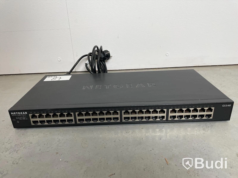 Switch - Netgear GS348. Bruksskick, ej funktionstestad.