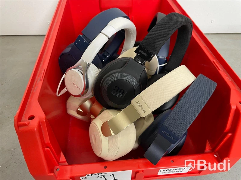 Hörlurar - 11 st, blandade märken (JBL, Jabra, Sony, harman/kardon). Reklamation, ej funktionstestad.