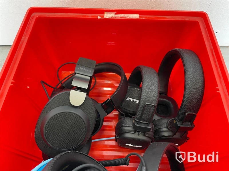 Hörlurar - 13 st, blandade märken (JBL, Jabra, Urbanears). Reklamation, ej funktionstestad.