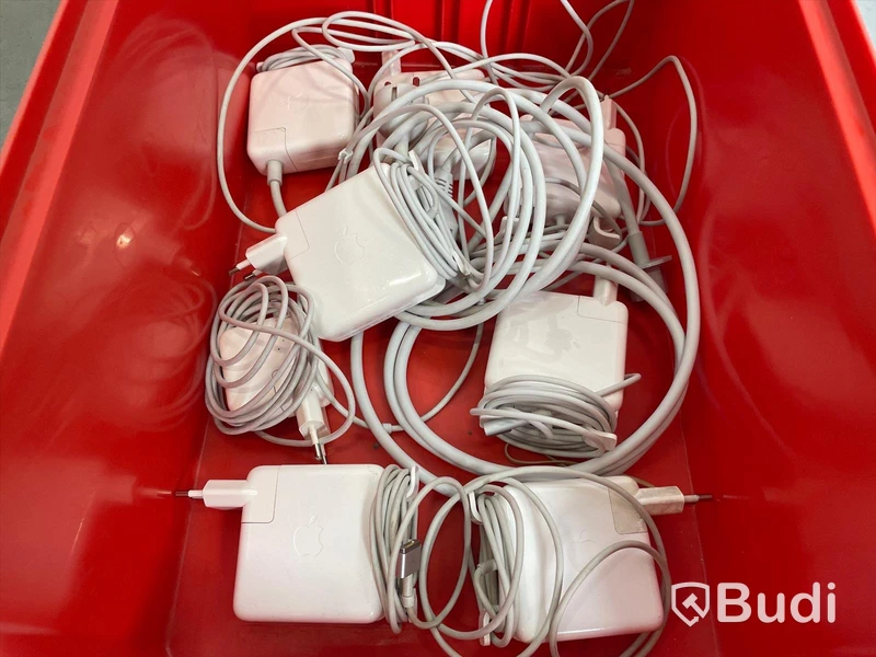 Datorsladd - 8 st, Apple. Bruksskick, ej funktionstestad.