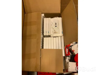 Pall med div retur/reklamationer bl.a OnePlus tillbehör. Troligen defekt. Osäkert skick samt mobilskal till Xperia XZ2