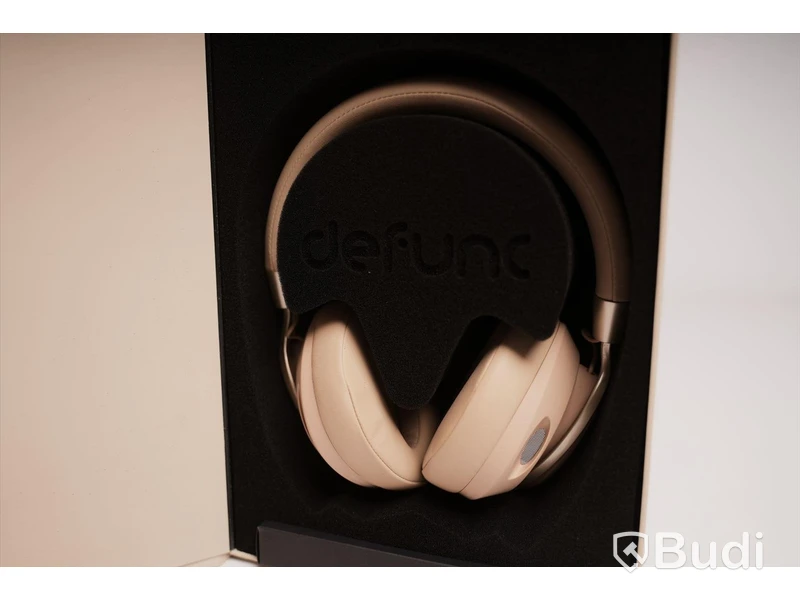 Hörlurar noise cancelling - Defunk, Mute, trådlösa, beige. Ny, obruten förpackning.