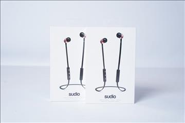 Trådlösa hörlurar 2st - Sudio, Vasa blå, Svarta. Ny, Obruten förpackning.
