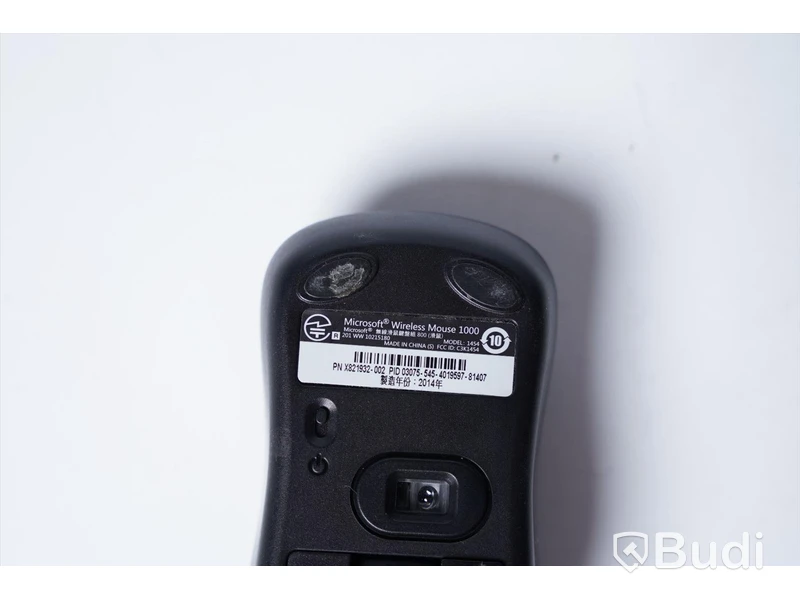 2 ST USB Laddningsstation Modell: DUB-H7/E D-Link, Datamus Microsoft Wireless Mouse 1000 Modell: 1454