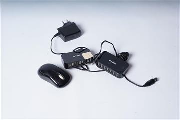 2 ST USB Laddningsstation Modell: DUB-H7/E D-Link, Datamus Microsoft Wireless Mouse 1000 Modell: 1454