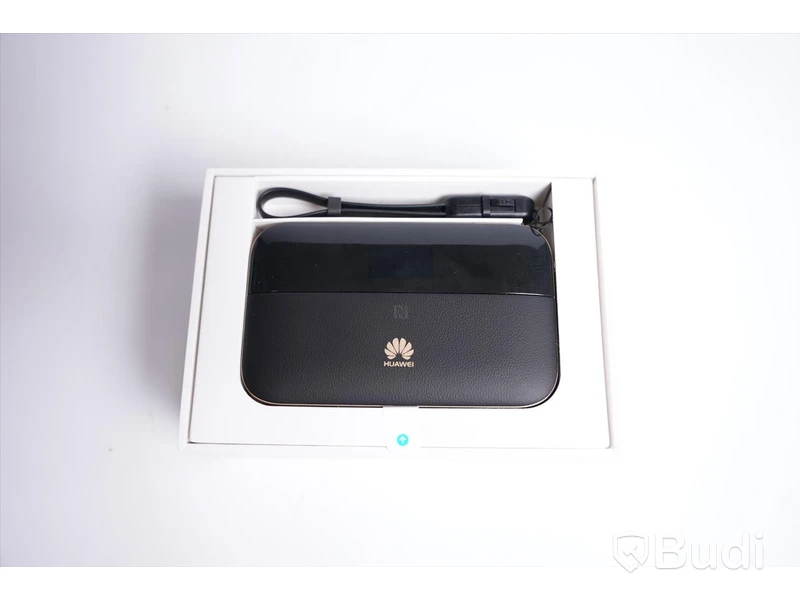 Router - Huawei Mobile WiFi Pro2 (E5885Ls–93a). Begagnad.