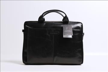 Datorväska i skinn 15 tum - Amalienborg, Black (2nd Gen), dbramante1928 -Ny- Ord Pris: 1400 sek 