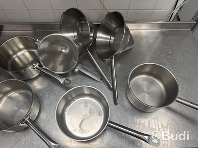 Kastruller samt kökstillbehör