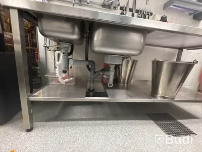 1 st rostfri bänkskiva med diskhon