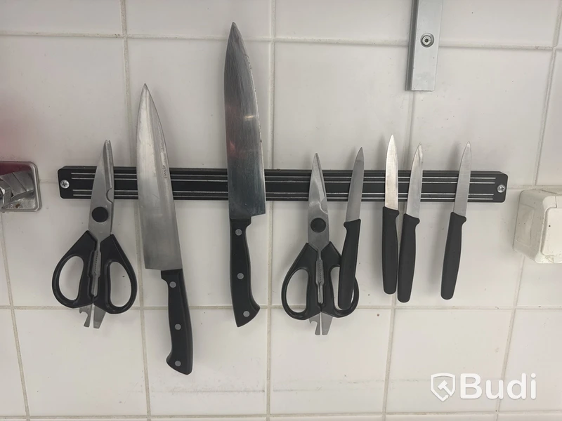 Vägg list med magnet för kökstillbehör