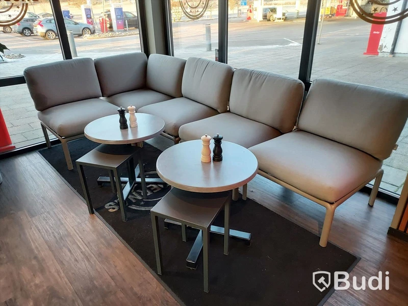 Restaurangmöbler samt utemöbler