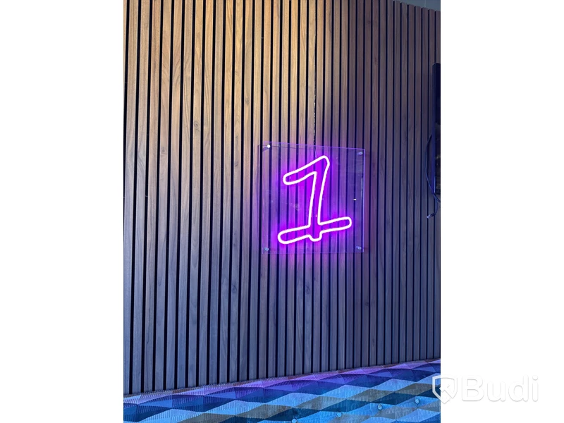 4 st. neonskyltar