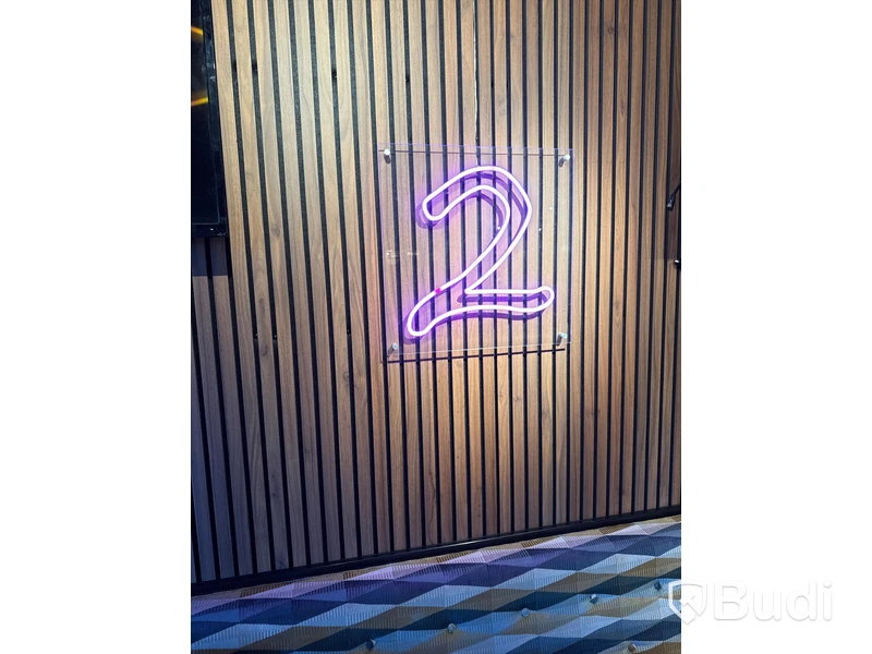 4 st. neonskyltar