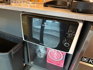 Microvågsugn Electrolux 800w