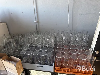 Ölglas och karaffer, 3 st. backar