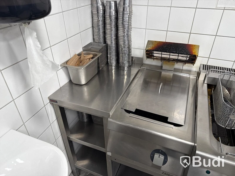 Zanussi Pommes frites värmare med en rostfri avlastningsbänk