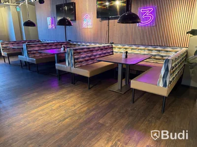 3 st. restaurang-soffgrupper med 3 st. bord