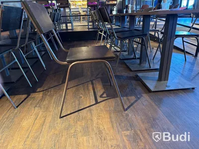 Restaurangmöbler: 22 st. designstolar, 15 st. cafébord