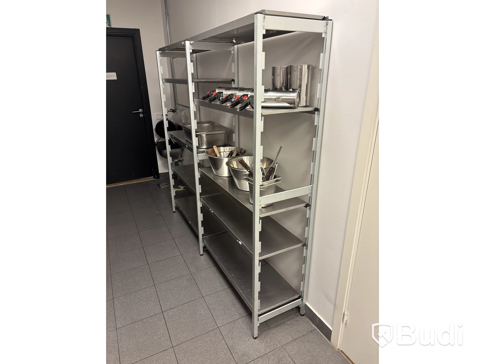 Rostfria hyllor - 5 sektioner
