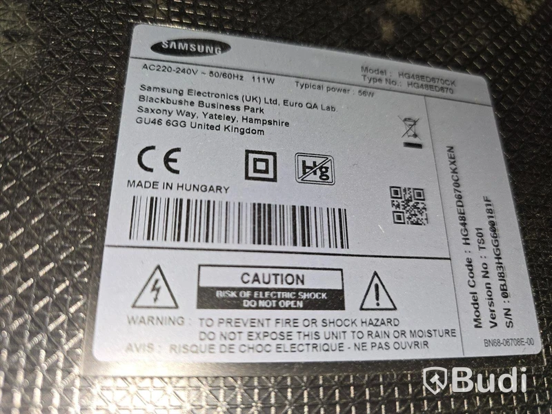 3st. Samsung 48" TV med takfäste.