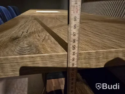 3st. höga bord, 3st. stolar och 2st. soffor.