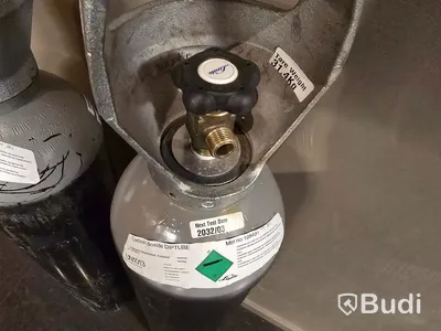 2st. koldioxidtuber.