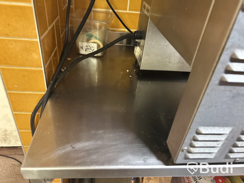 Rostfri bänk