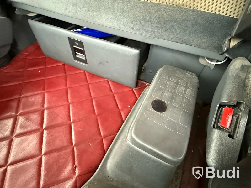 Dragbil VOLVO FH-480 6x2 -2007 med hydraulik | Nybesiktigad