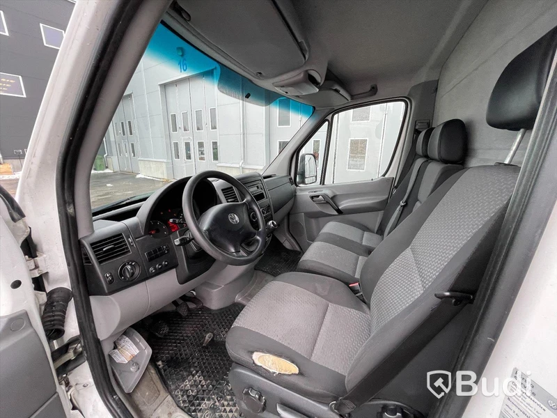 Lätt lastbil Volkswagen Crafter 35 Skåp | 163HK | Bercoskåp