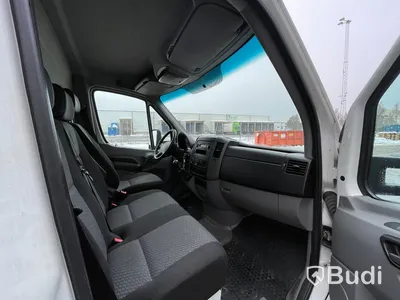 Lätt lastbil Volkswagen Crafter 35 Skåp | 163HK | Bercoskåp