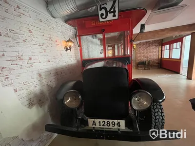 Bussreplika från spårvagnsmuseum på Södermalm i Stockholm