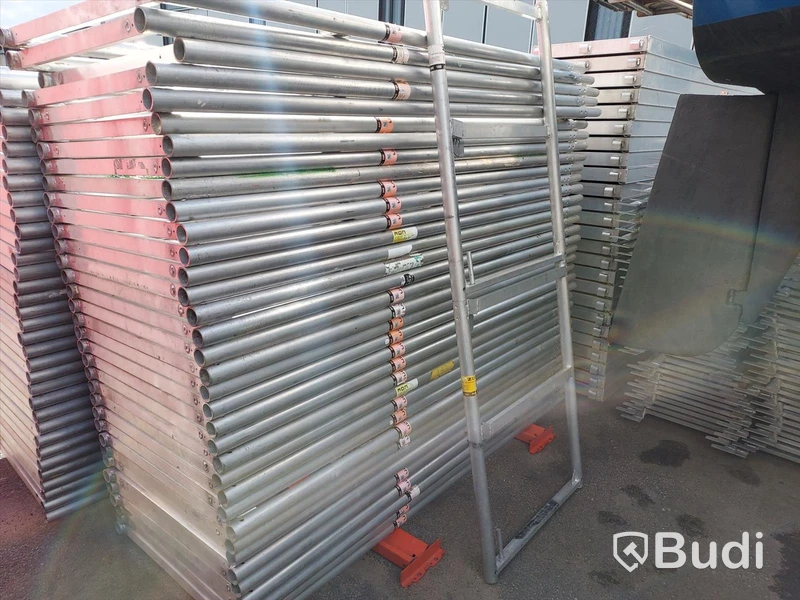 Monzon Byggnadsställning 513kvm 49x10m