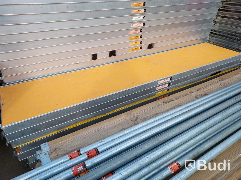Monzon Byggnadsställning 513kvm 49x10m