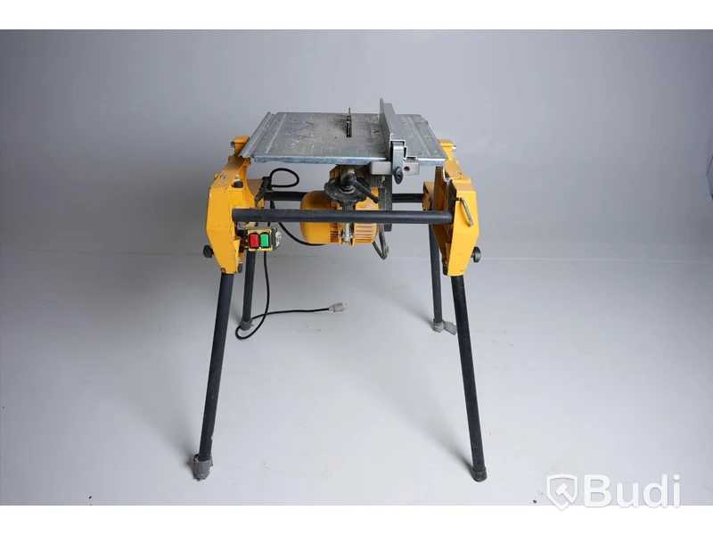 Kap- och gersåg - Dewalt, DW743, inkl. ben.