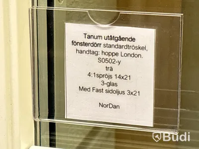 Utåtgående parönsterdörr NorDan Tanum 14x21 med fasta sidoljus 3x21