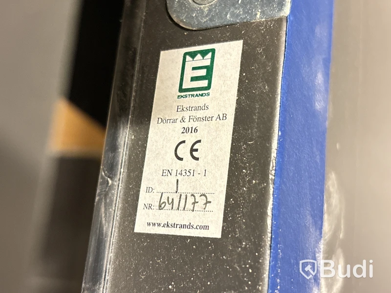 Ytterdörr Ekstrands 10x21 vänster - skadad