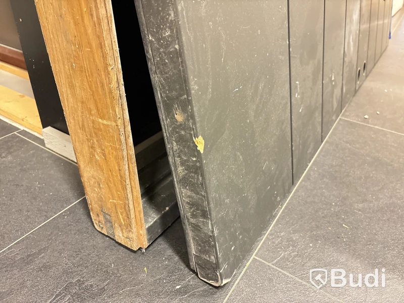 Ytterdörr Ekstrands 10x21 vänster - skadad