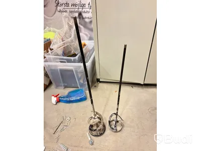 Skåp med innehåll (skruv, verktyg & installationsmaterial)